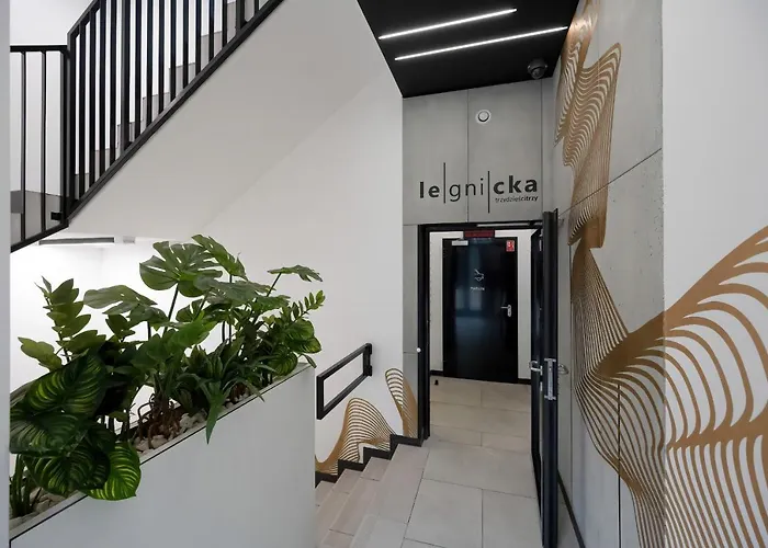 Legnicka With Parking By Renters * Wroclaw