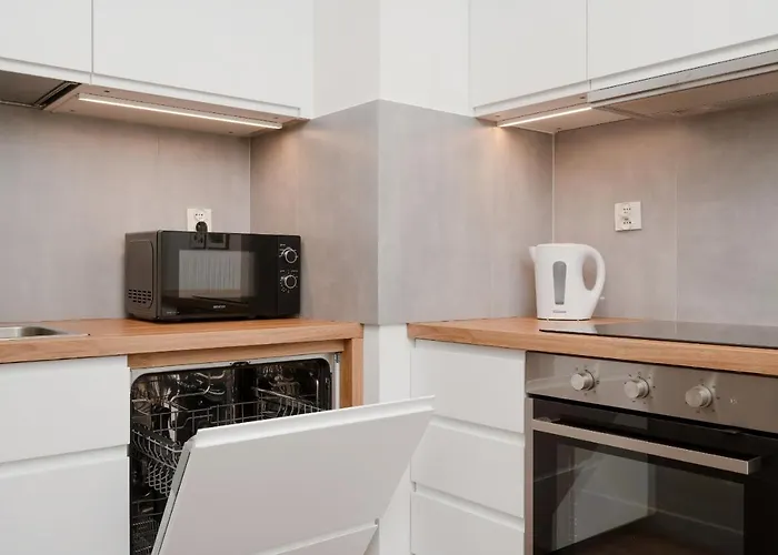 Apartment Legnicka With Parking By Renters Wroclaw