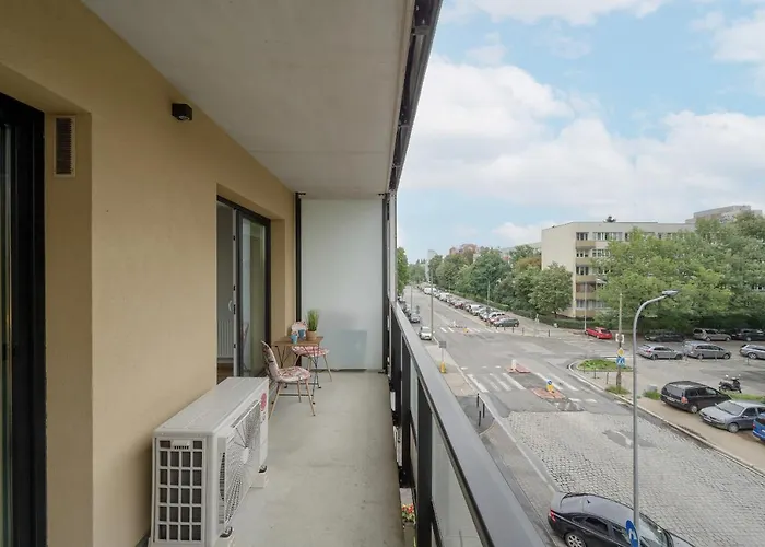 Legnicka With Parking By Renters Apartment *